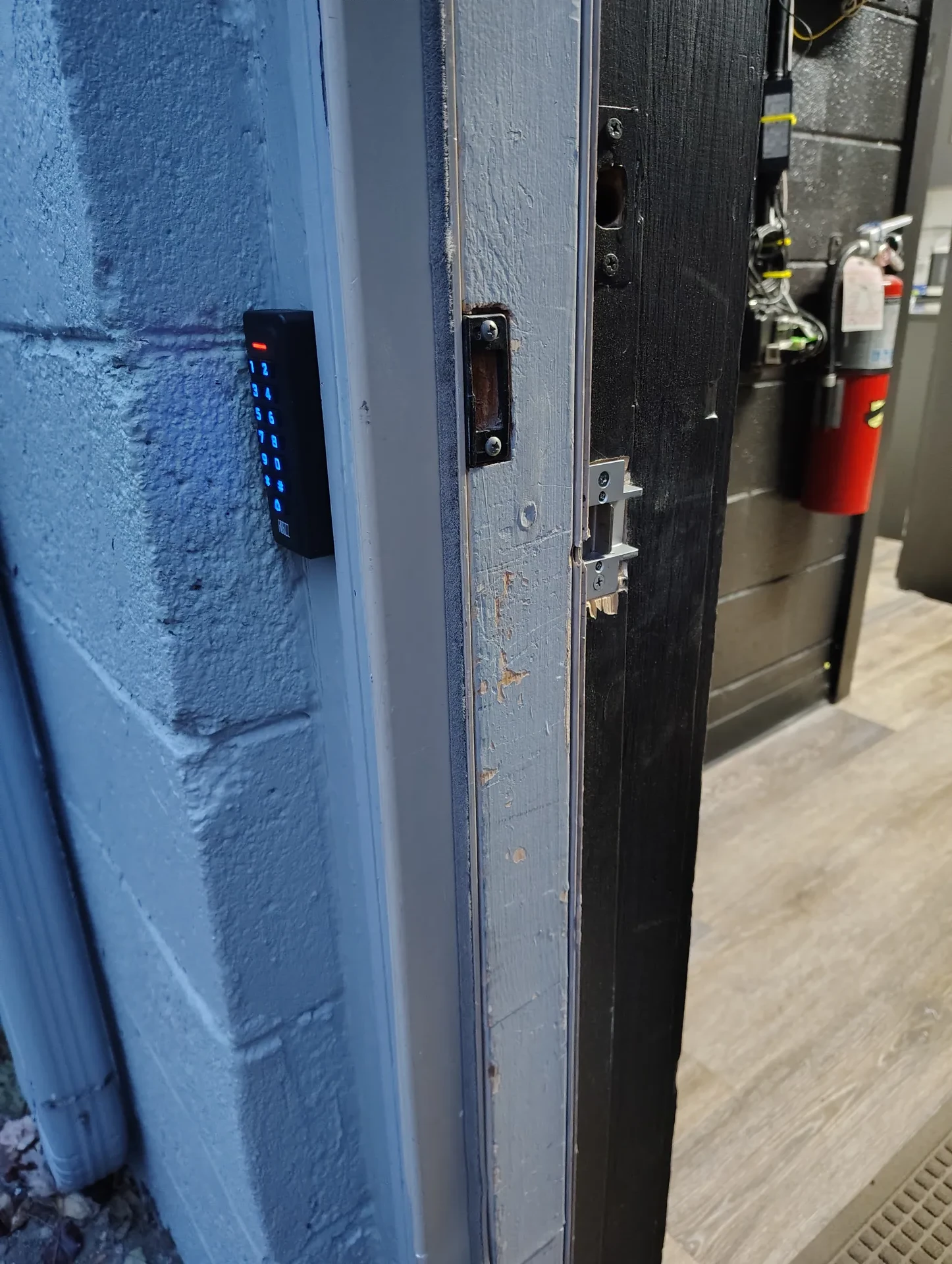 High Security Padlock and Deadbolt Service